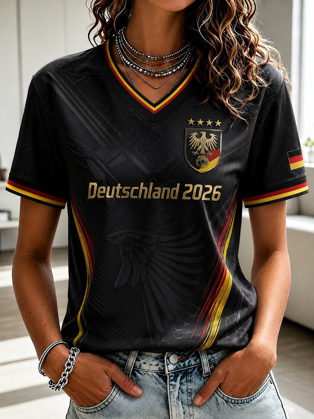 Damen-Fußball-T-Shirt aus Deutschland mit V-Ausschnitt und Print