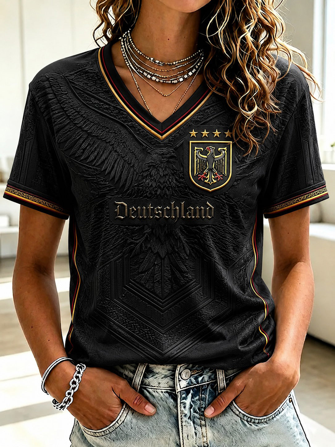 Damen-Fußball-T-Shirt aus Deutschland mit V-Ausschnitt und Print